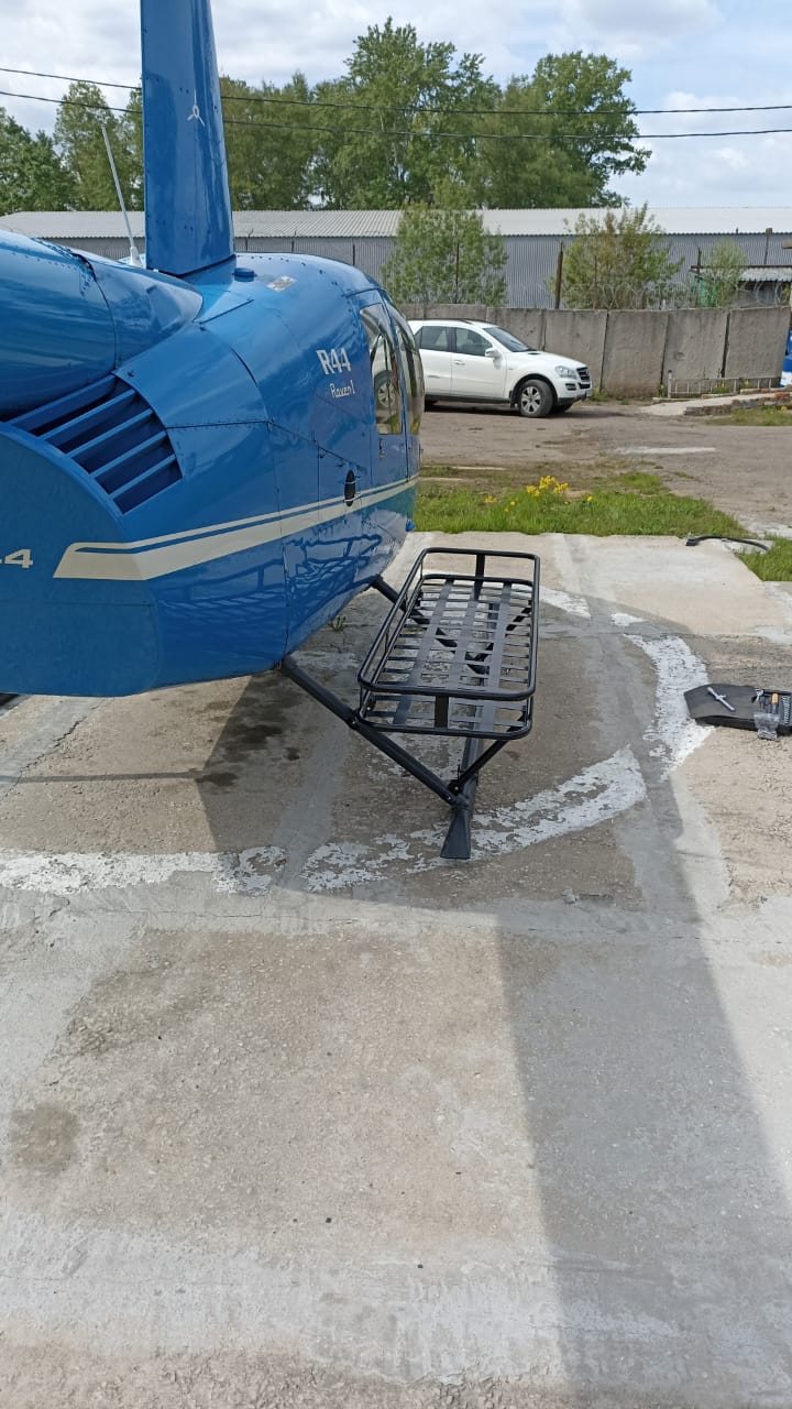 Багажник внешний подвесной для вертолета Robinson R44